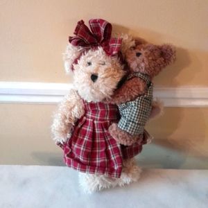Boyds Bears Momma McNew with Hugsley 10” Plush